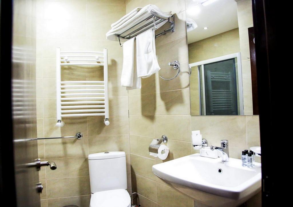 טביליסי Hotel Feri מראה חיצוני תמונה