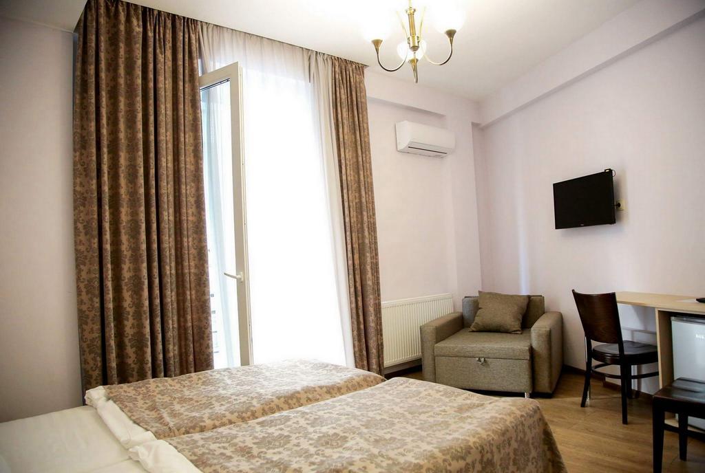 טביליסי Hotel Feri מראה חיצוני תמונה
