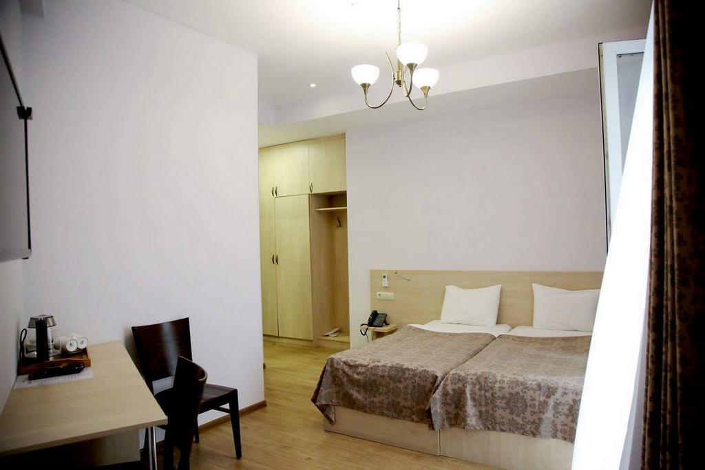 טביליסי Hotel Feri מראה חיצוני תמונה