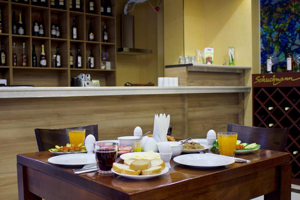 טביליסי Hotel Feri מראה חיצוני תמונה