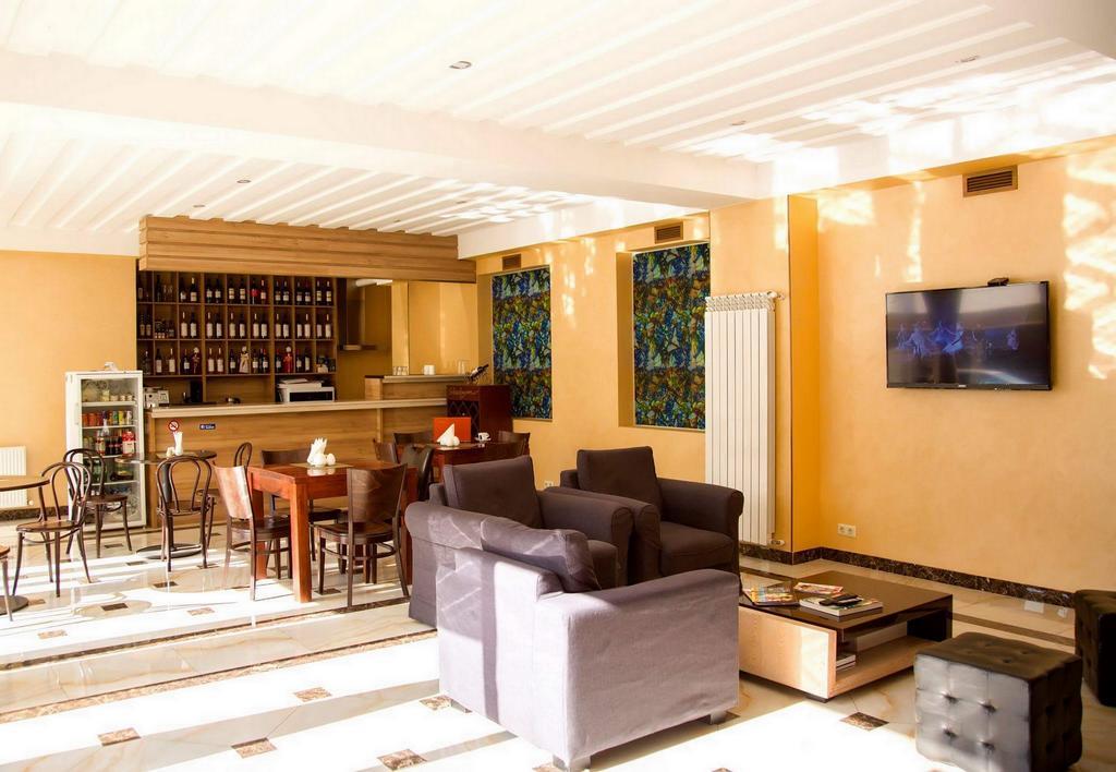 טביליסי Hotel Feri מראה חיצוני תמונה
